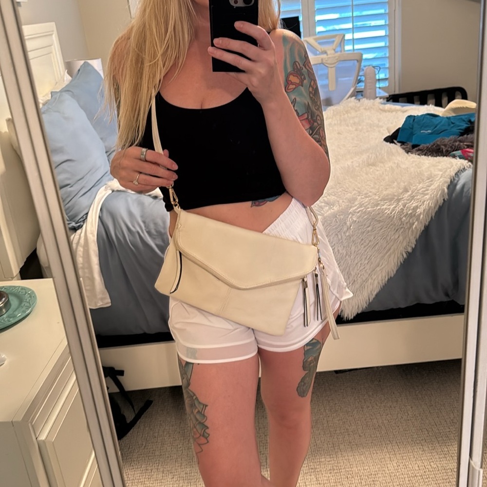 VICI | Cream Foldover Crossbody Clutch Bag